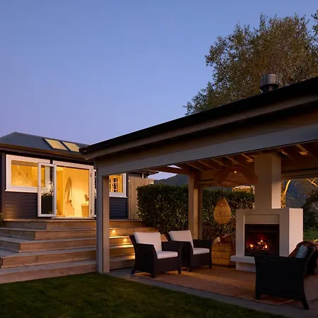 Blackwood Luxury Hideaway Waikanae Exterior photo