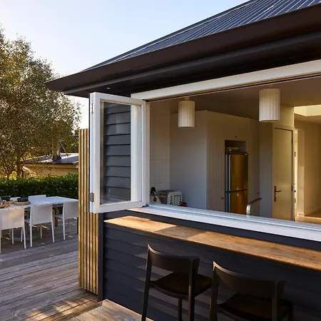 Blackwood Luxury Hideaway Waikanae Exterior photo